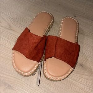 Women's Old Navy Orange Slide Sandals